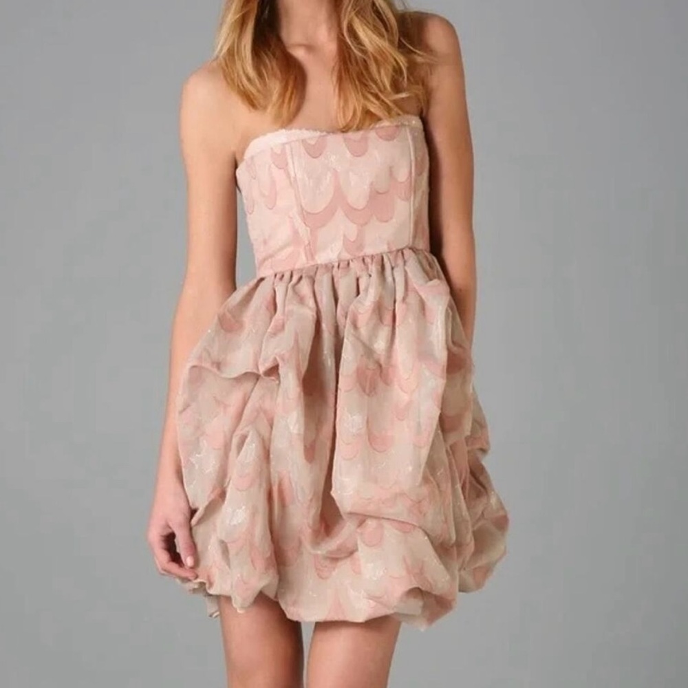 Alice + Olivia Saydee Sweetheart Pink Cocktail Dress excellent condition